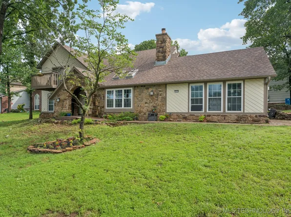 3633 S 74th West Ct, Tulsa, OK 74107