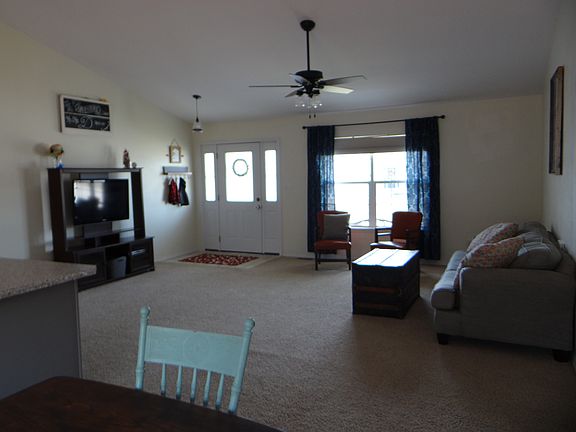 5th image of 1416 Riverwood Dr
