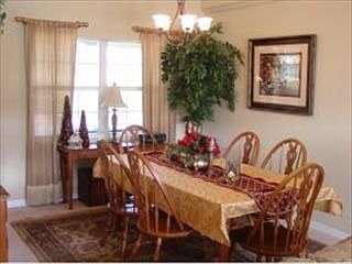 4th image of 4615 SE 35th Pl