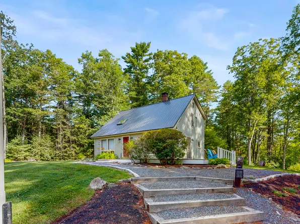 16 Shady Lane, Jefferson, ME 04348