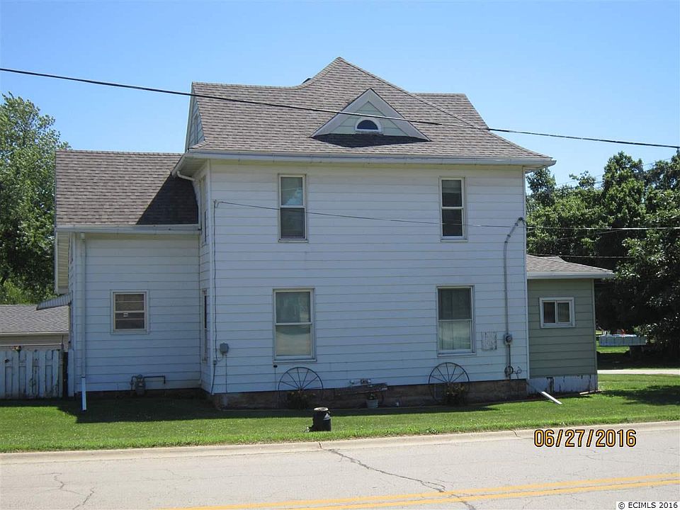 2nd image of 301 Main St