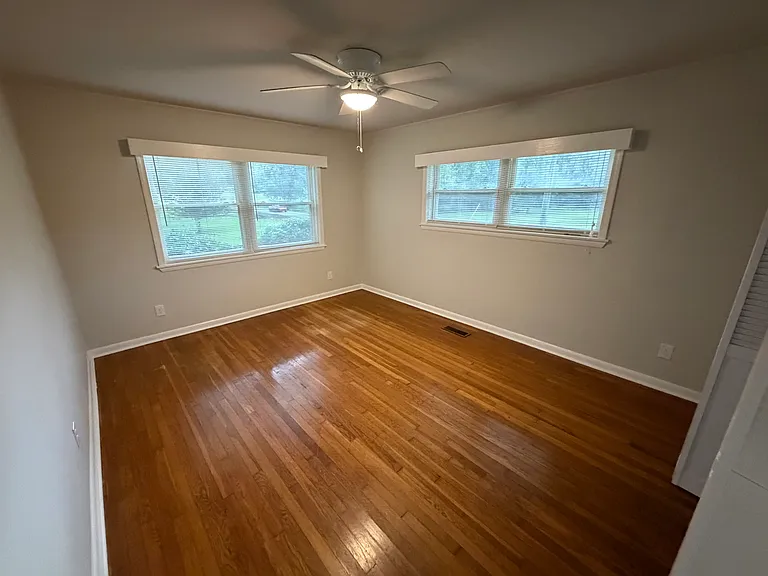 8323 E Mountain Ln — Photo 24