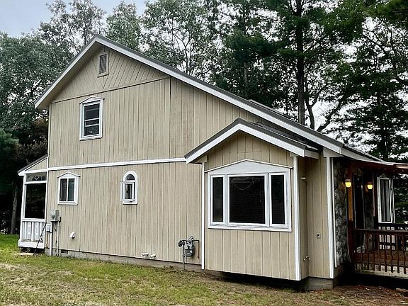 3rd image of 1704 Lillian Dr