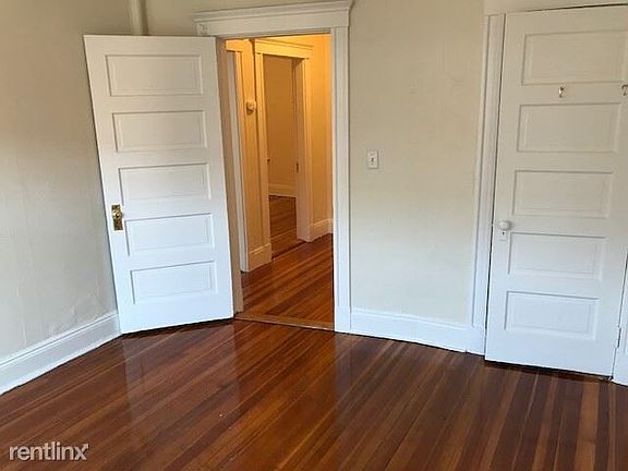 landlord_unit_photo_49054281_1