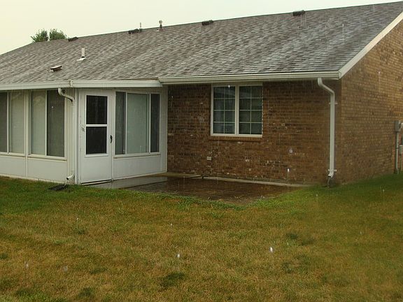 2nd image of 365 Harrington Dr