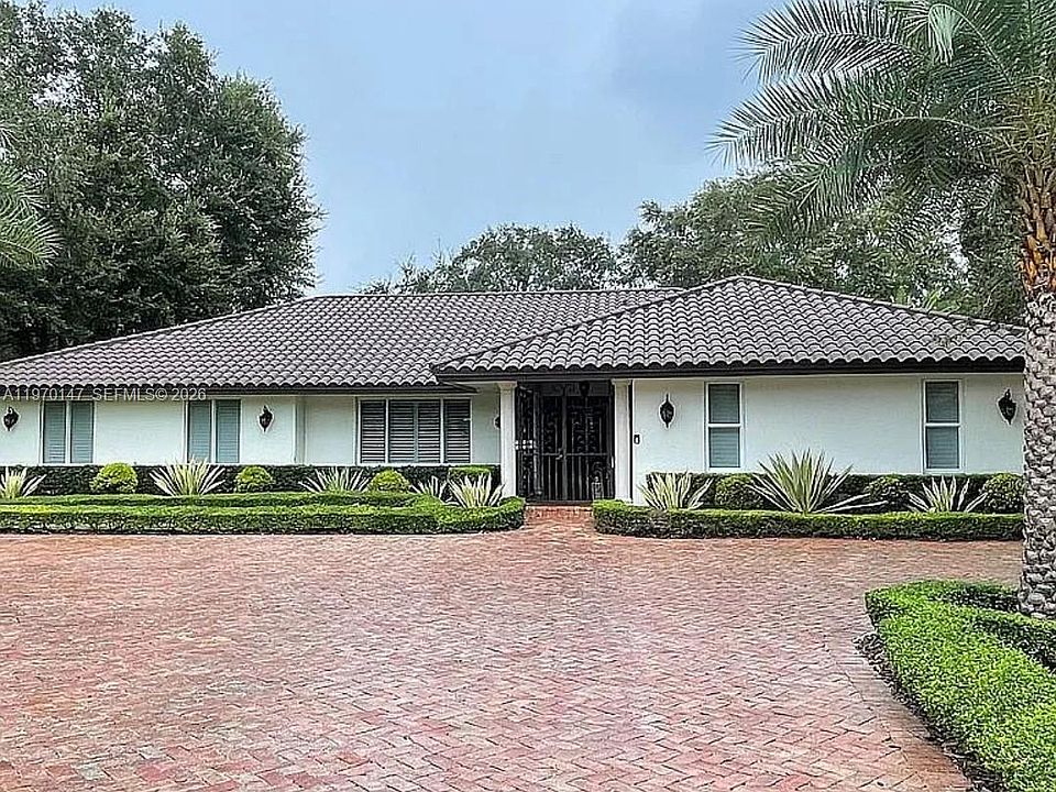 1st image of 8801 SW 124th St