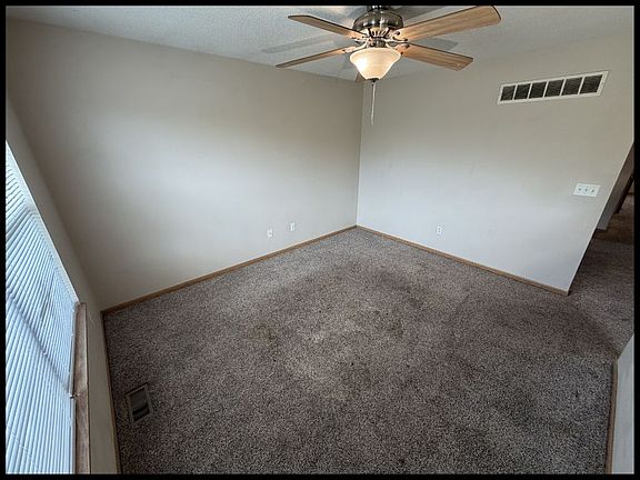 4th image of 627 W Market St APT A