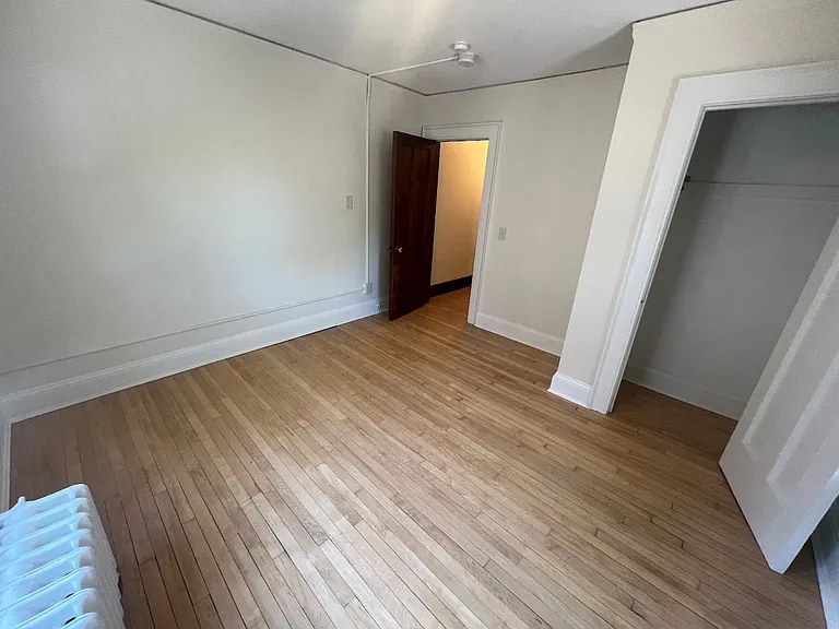 615 E Gorham St #4 — Photo 8