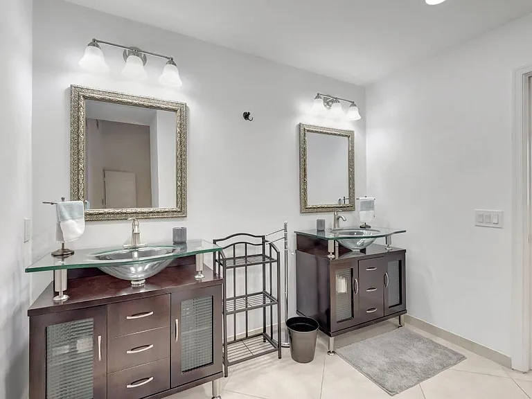 902 Foxpointe Cir — Photo 28