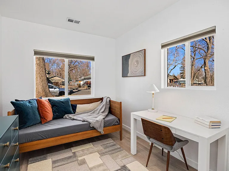 404 N Grant Ave — Photo 12