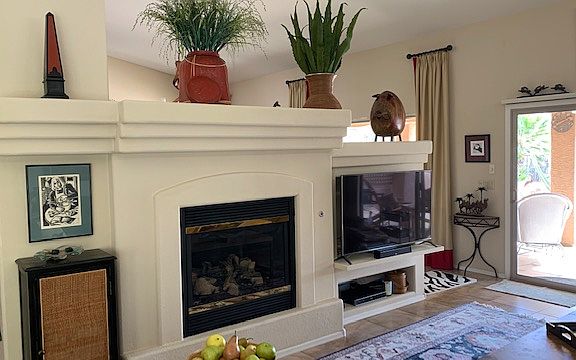 5th image of 2334 E Bonita Canyon Dr