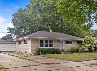 807 S Christine St, Appleton, WI 54915