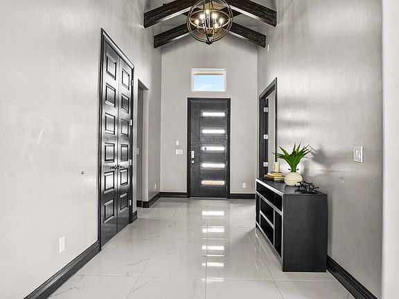 5th image of 352 Emerald Tree Ln