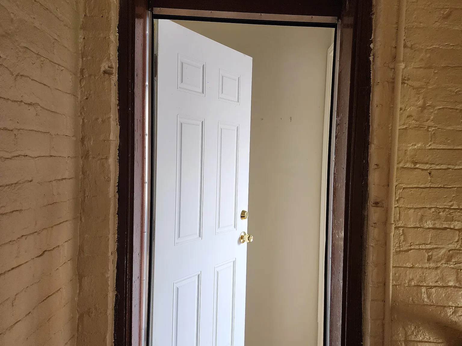 2 bed, $1,700 — Photo 2