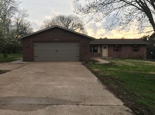 139 Treeline Dr, Washington, MO 63090