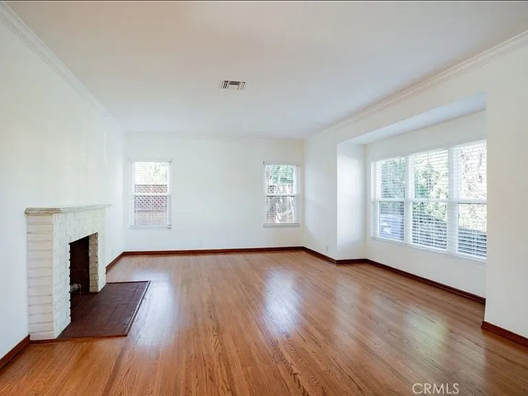 8960 Helms Pl — Photo 3