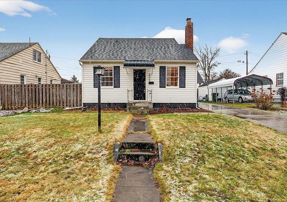 1st image of 2219 W Carlisle Ave