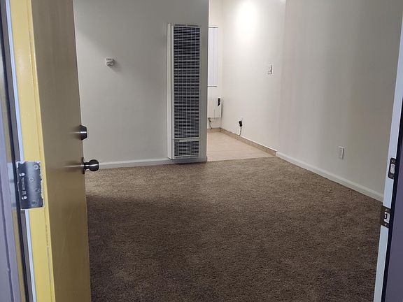 3rd image of 4261 182nd St #K