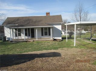 1171 Carolina Ave, Eden, NC 27288