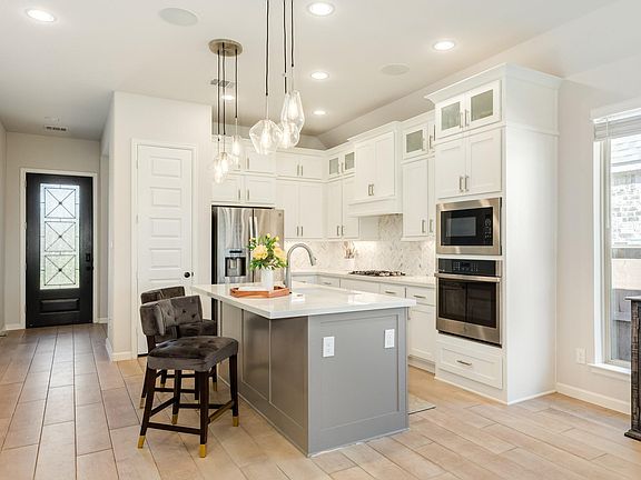 5th image of 5023 Eliot Pl