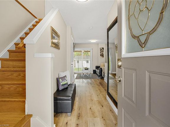4th image of 166 Martindale Cres