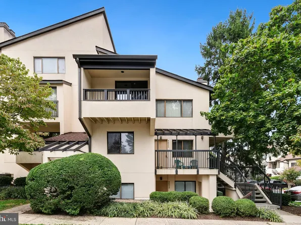 9855 Hellingly Pl #88, Gaithersburg, MD 20886