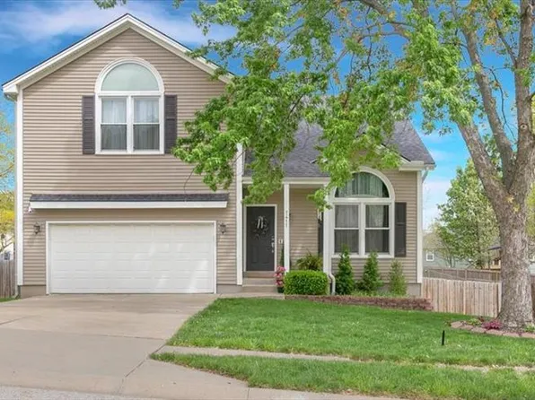7411 N Oakland Ave, Kansas City, MO 64158