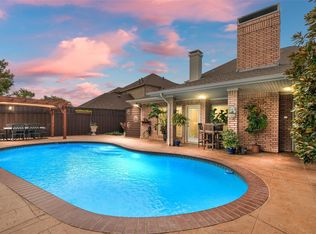 1017 Stone Gate Dr, Irving, TX 75063