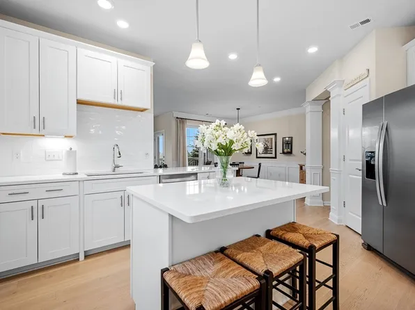 3 Peters Farm Way #107, Westborough, MA 01581