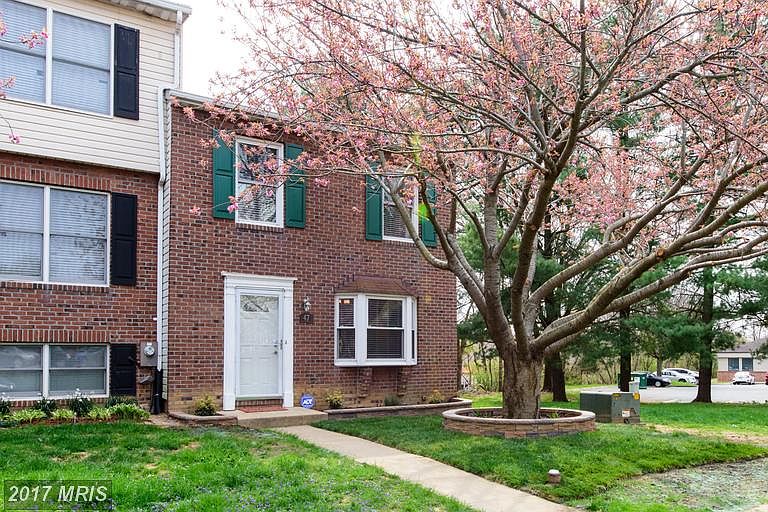1st image of 47 Oak Crest Ct