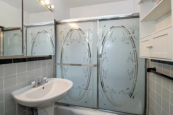 Sold by Compass | media 9