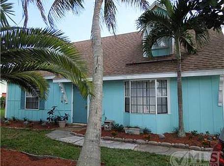 3rd image of 3932 Barkis Ave