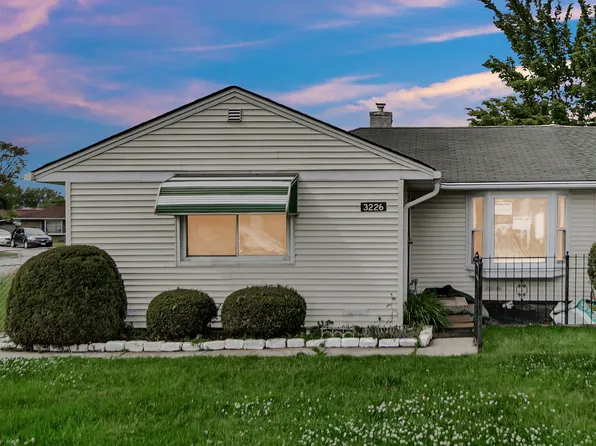 3226 W Lydia Ave, Robbins, IL 60472