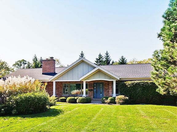 2nd image of 1156 Mayfair Ln