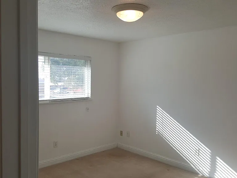 1822 Pontiac Dr — Photo 12