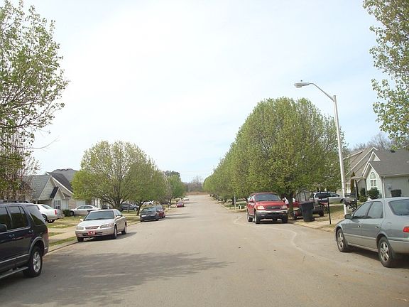 5th image of 5043 Boyd Dr