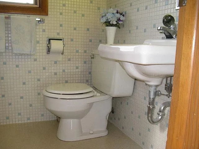 Full Bath