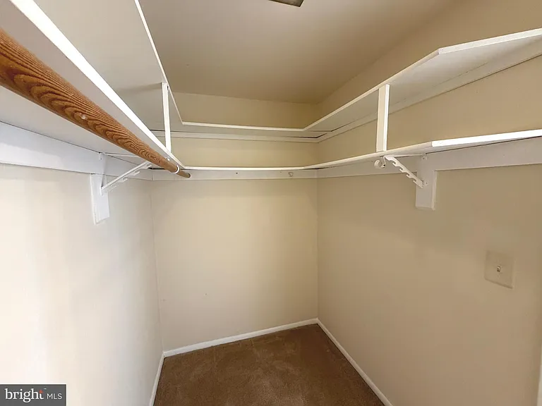18131 Chalet Dr #24-103 — Photo 31
