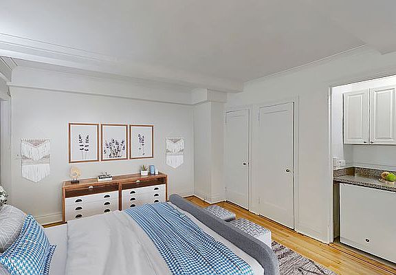 3rd image of 404 E 55th St APT 8H