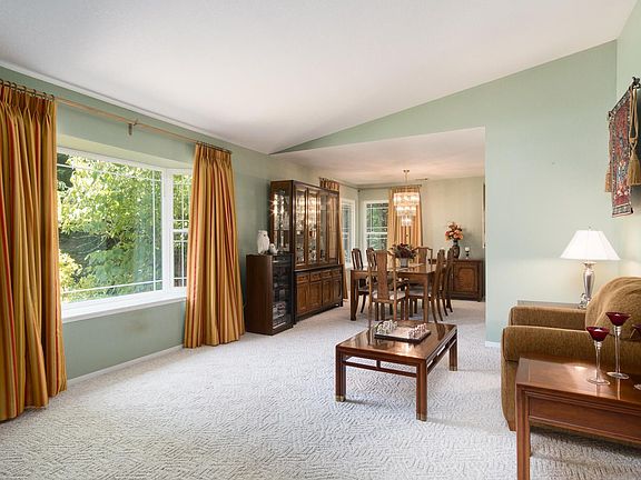 4th image of 2826 Knollwood Dr