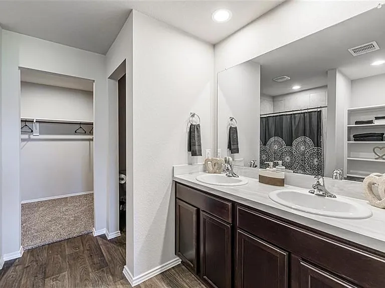 5126 Moravia Ln — Photo 15