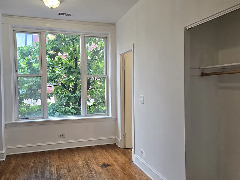 2238 W 21st St #2F — Photo 13