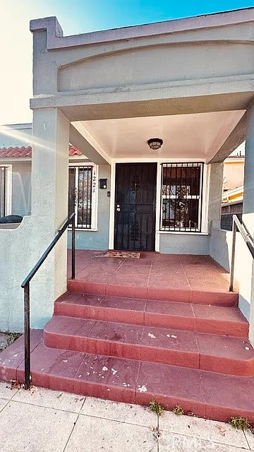 2 bed, 720 sqft, $2,500 — Photo 3