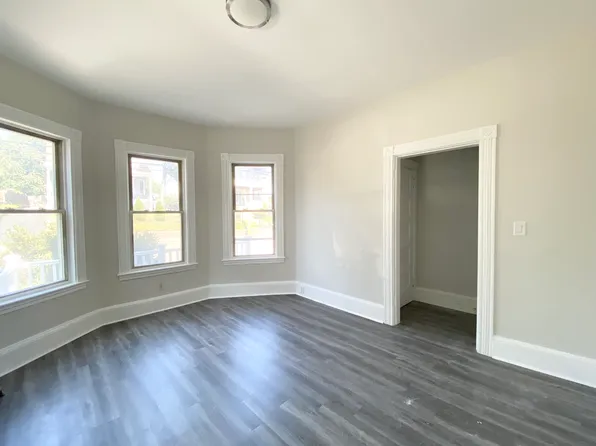 189 Whitwell St #1, Quincy, MA 02169