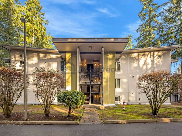 14655 NE 32nd St APT E202