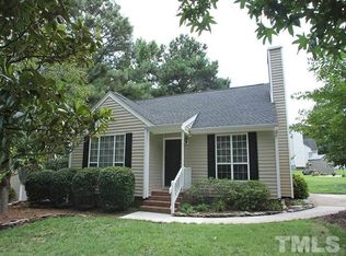 200 Steeple Rd, Holly Springs, NC 27540