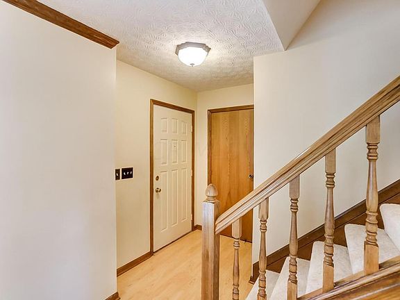 3rd image of 1119 Welwyn Dr