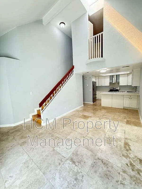 2 bed, 2.0 bath, 1096 sqft, $3,400 — Photo 4