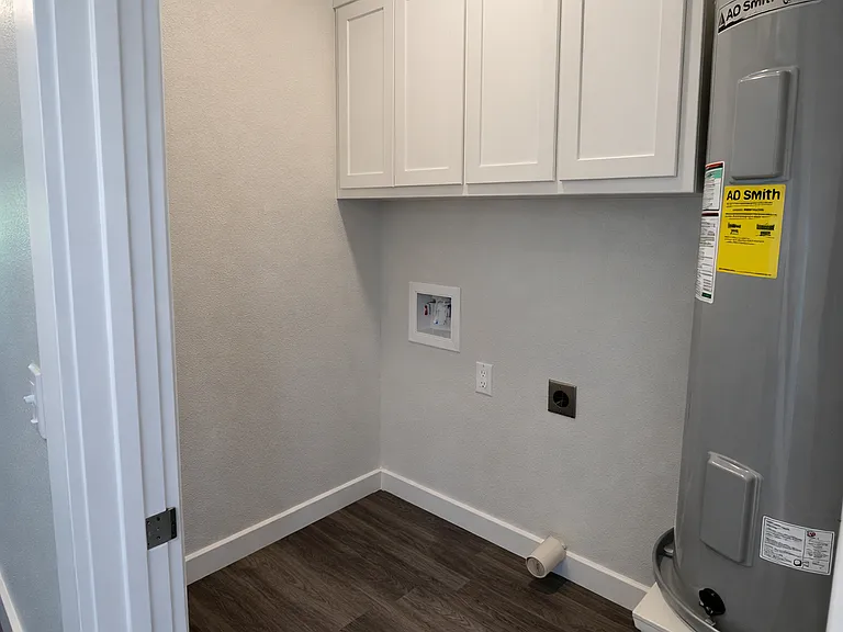 Washer and dryer hookups included.