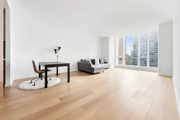 Rented by Halstead Real Estate | media 21